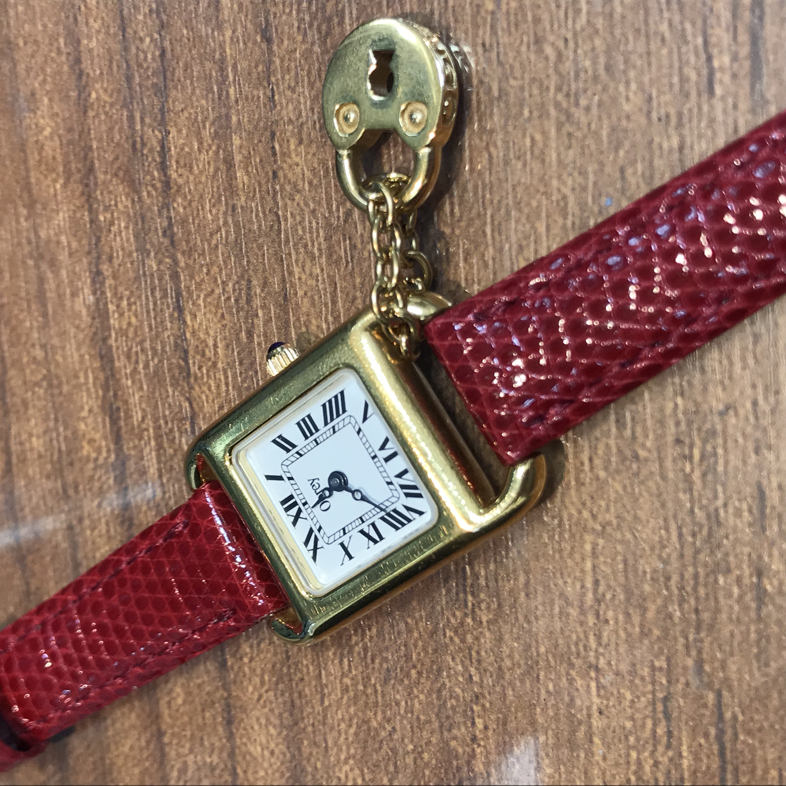 時計の革ベルト選び | 小さな時計屋 JR名古屋駅店