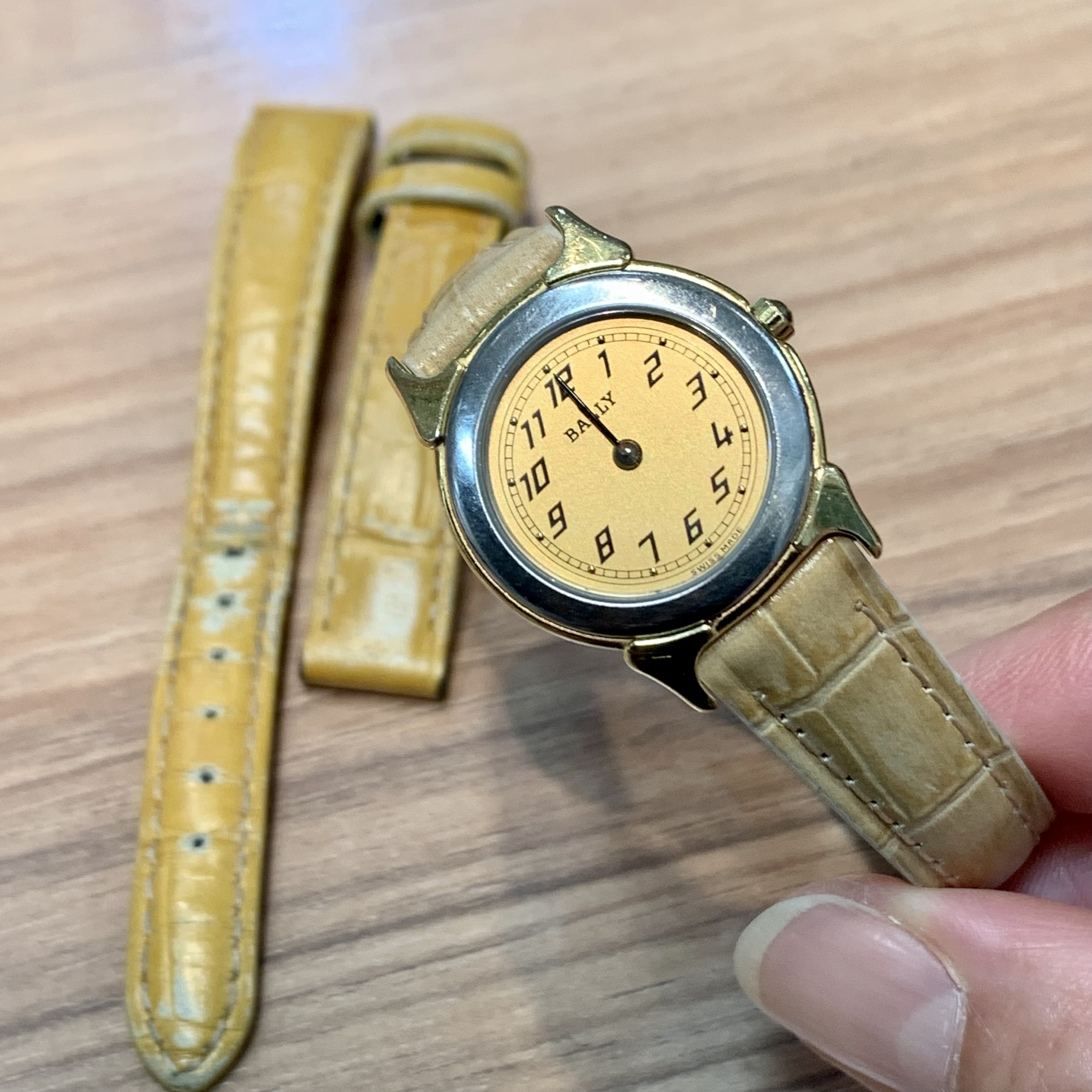時計の革ベルト交換